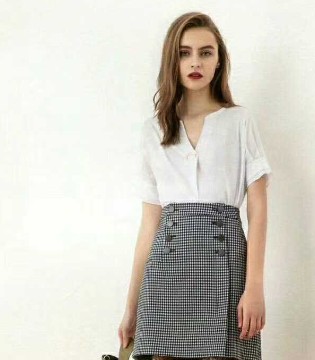 品牌服饰,服装搭配,折扣女装