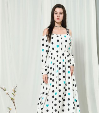 品牌服饰,时尚单品,Saslax