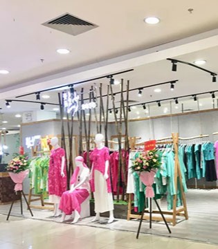 曼茜纱女装,品牌女装,新店开业