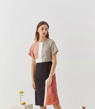 AUG GALA女装,品牌女装,时尚穿搭,新品上市