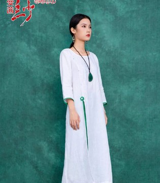 曼茜纱女装,品牌女装,时尚穿搭
