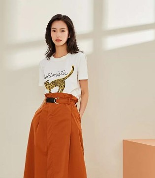 领秀女装,品牌女装,时尚穿搭