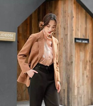 卡索女装,品牌女装,时尚穿搭