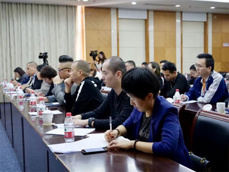 2019中国（海宁）国际时尚精品袜子采购交易会盛大开幕