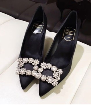 Roger Vivier,罗杰·维维亚,方扣鞋,品牌