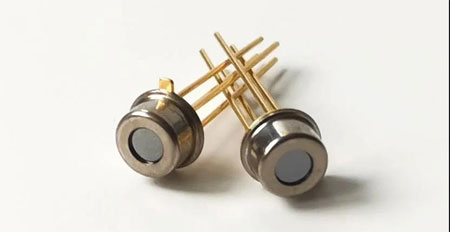 “倒?fàn)敗笨尤丝蛹海~溫槍市場或?qū)⒁坏仉u毛