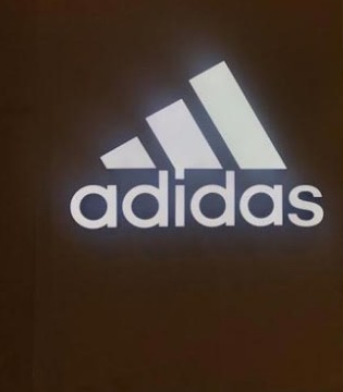 Adidas,阿迪达斯,黑人群体