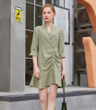 金蝶茜妮女装,夏日新品,优雅穿搭