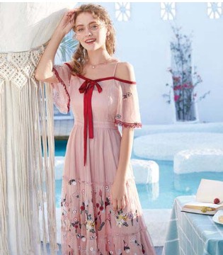莉雅莉萨女装,甜美连衣裙,夏日新品,浪漫穿搭