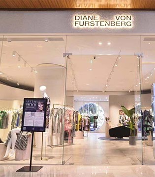 DVF,Diane von Furstenberg,裁员,关店