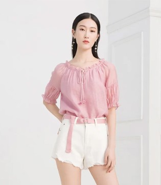 西纳维思女装,高腰牛仔裙,优雅甜美穿搭