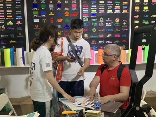 今年的展會來得有點遲 但它還是來了來了來了?。。? /></p><p style=