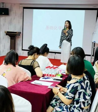 简约风情,女装,山西,美学营销