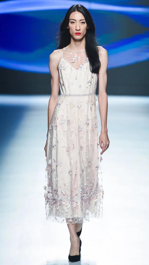 萬方服飾：旖旎一夢 天衣無縫 | 2020廣東時裝周-秋季