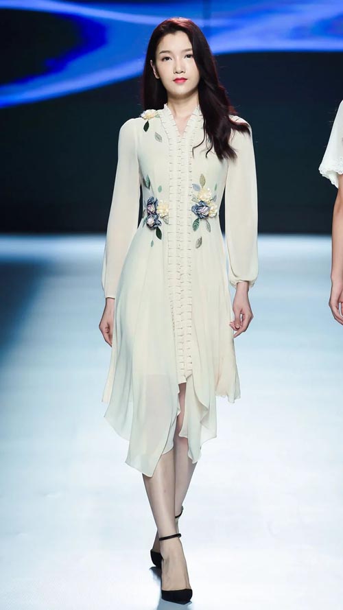 萬方服飾：旖旎一夢 天衣無縫 | 2020廣東時裝周-秋季