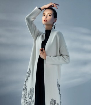BBLLUUEE,粉蓝时尚,女装