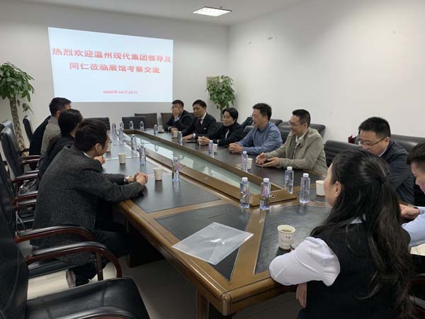 融入長(zhǎng)三角 加速內(nèi)循環(huán) 組委會(huì)走進(jìn)常熟服裝城