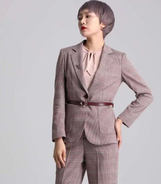 宝薇,秋季女装新品,女装品牌,经典款服饰