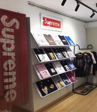 VF收购Supreme成功 潮牌日区创始人大村贤一却吸毒被抓