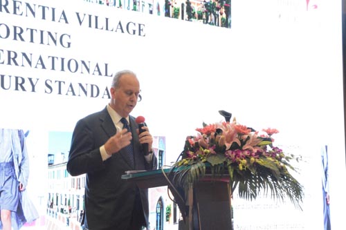 第十九屆中國零售業(yè)發(fā)展高峰論壇在上海順利召開