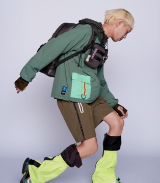SKECHERS,斯凯奇,上海时装周秀场,何洛洛,歌手王菊