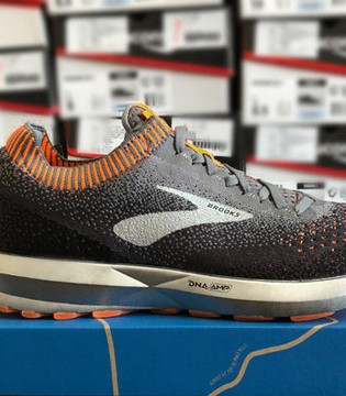 Brooks,功能性,女性跑鞋榜首
