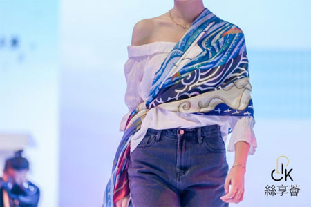 “絲享薈杯”2021上海絲巾設(shè)計(jì)大賽決賽正式打響