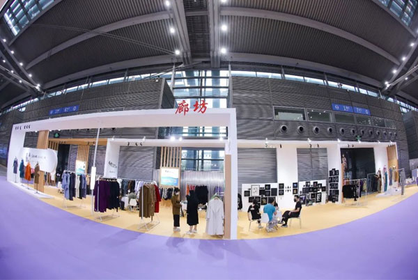 2021時尚深圳漂亮收官 中國時尚蘇醒正當時