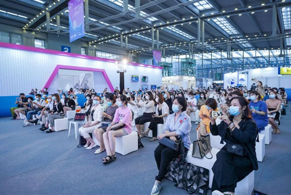 2021時尚深圳漂亮收官 中國時尚蘇醒正當時