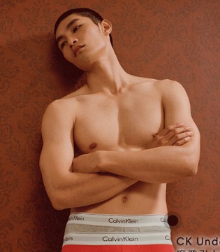 Calvin Klein,裤子,时髦