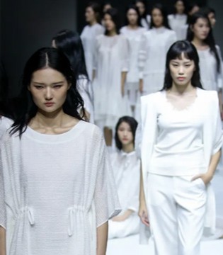 意澳,Eall.cz,开业