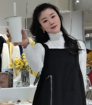 尼赫菲,女装,开业