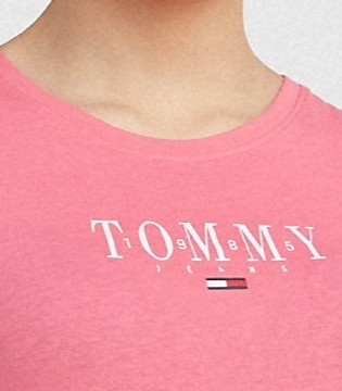 Tommy Jeans发新品 阐释酸性流行色