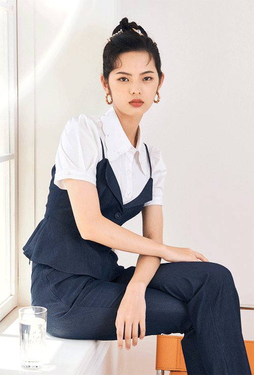 DILI女装 她说:穿天空蓝 自动“白”一度