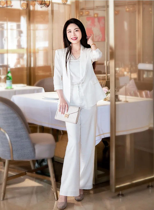 JESSIE杰西女装 轻礼服季 高光灵动