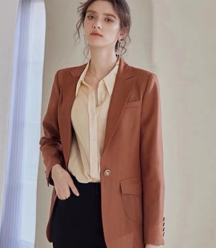 珂希莉,女装,2022秋装,通勤穿搭