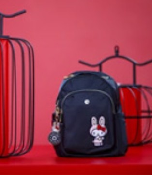 Kipling,Hello Kitty,联名合作
