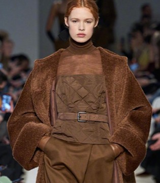 Max Mara,2023秋冬系列,驼色穿搭