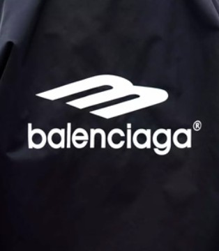 Balenciaga重回公��野 2023年冬季系列�硪u