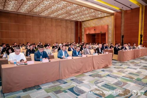 FS Plus 火熱啟幕！海寧時尚優(yōu)品SHOWROOM現(xiàn)場精彩直擊