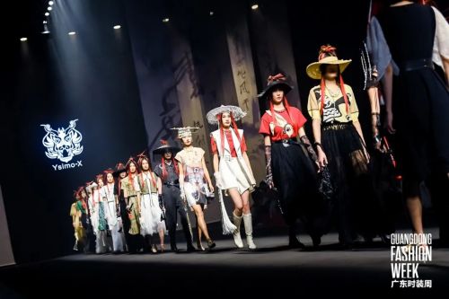 云思木想首登廣東時(shí)裝周 摩登中國(guó)風(fēng)引時(shí)裝新風(fēng)潮