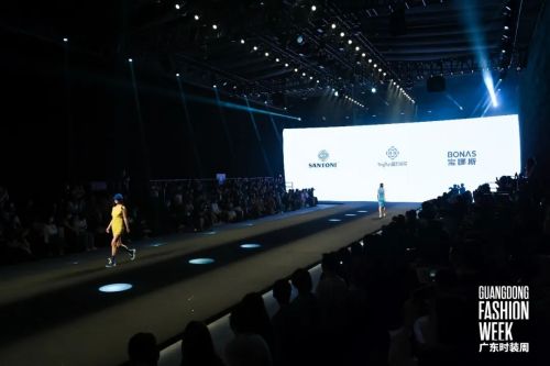 三大針織企業(yè) 傾力打造28針無縫超細針織智造系列大秀