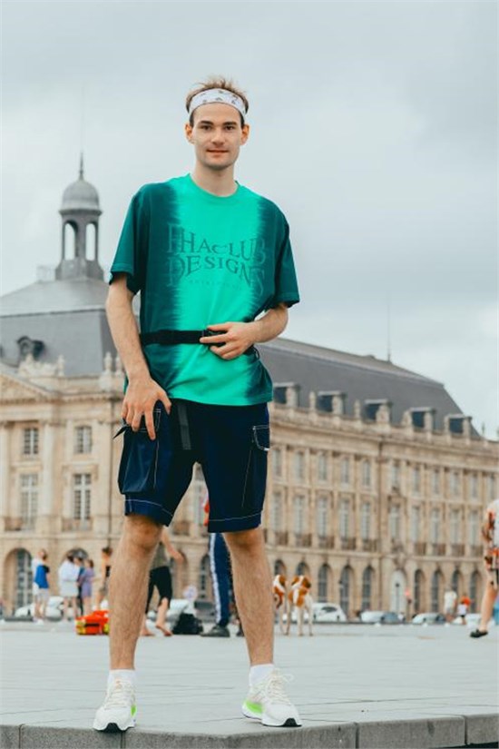 DD男装 夏末时节潮男出街 打造时尚有型的你