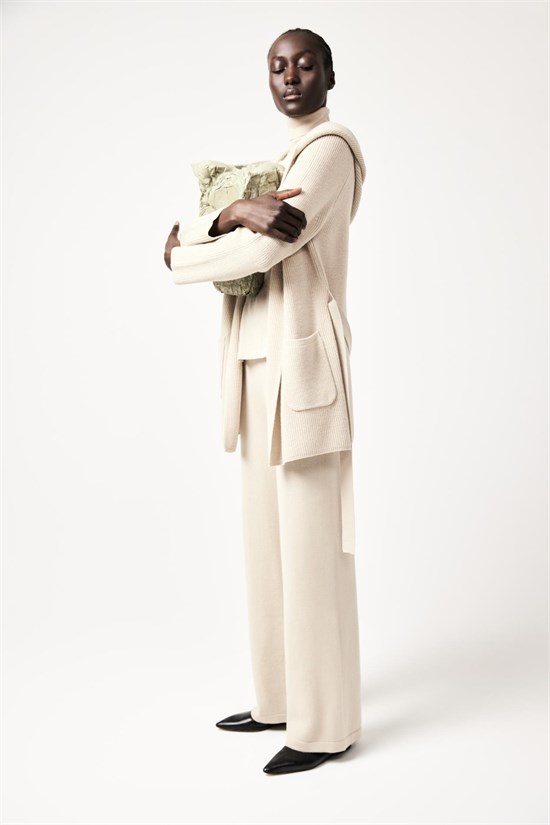 Max Mara 2023 Leisure 系列：打造秋冬质感衣橱