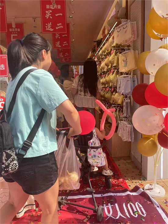 女人100拓展四川地区 8月又将迎来新店盛大开业！