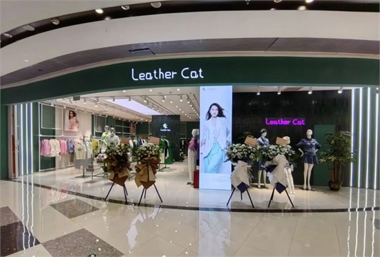 LAETHER CAT皮猫店铺升级 充满艺术气息的门店空间