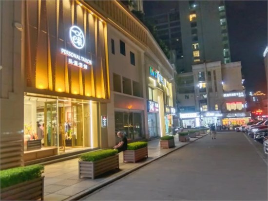 一人e裁 义乌门店600平形象店正式营业