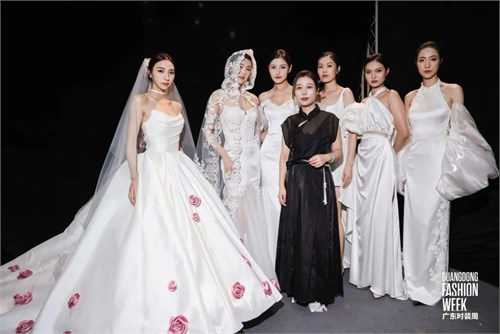 「绣梦向粤」定制联合秀  潮流与传统服饰文化的灵感碰撞