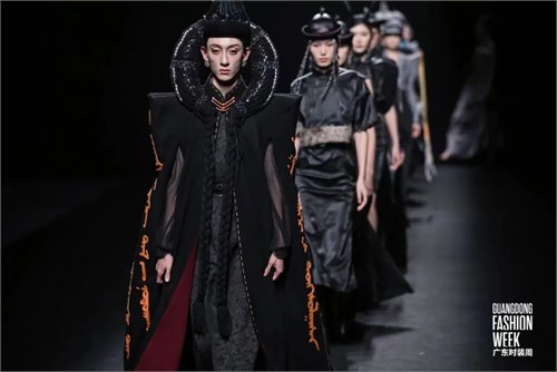「绣梦向粤」定制联合秀  潮流与传统服饰文化的灵感碰撞