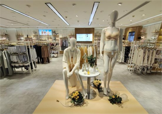 想开一家内衣店 闺秘品牌适合加盟吗？